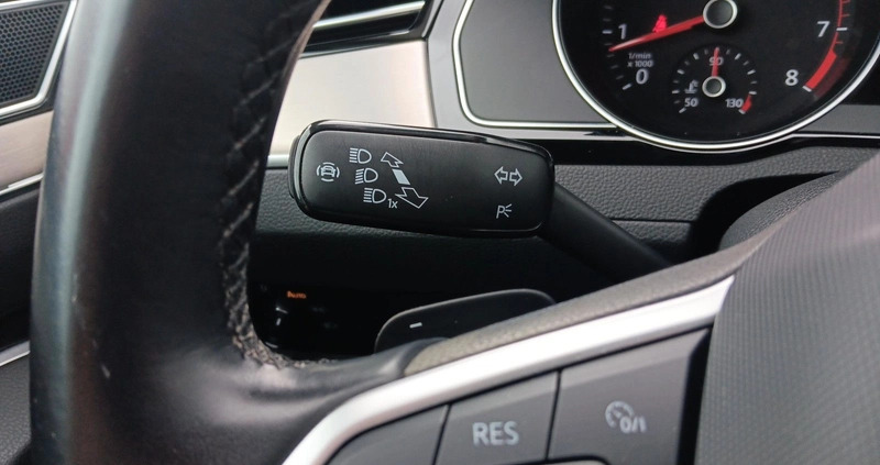 Volkswagen Passat cena 96900 przebieg: 65029, rok produkcji 2020 z Buk małe 742
